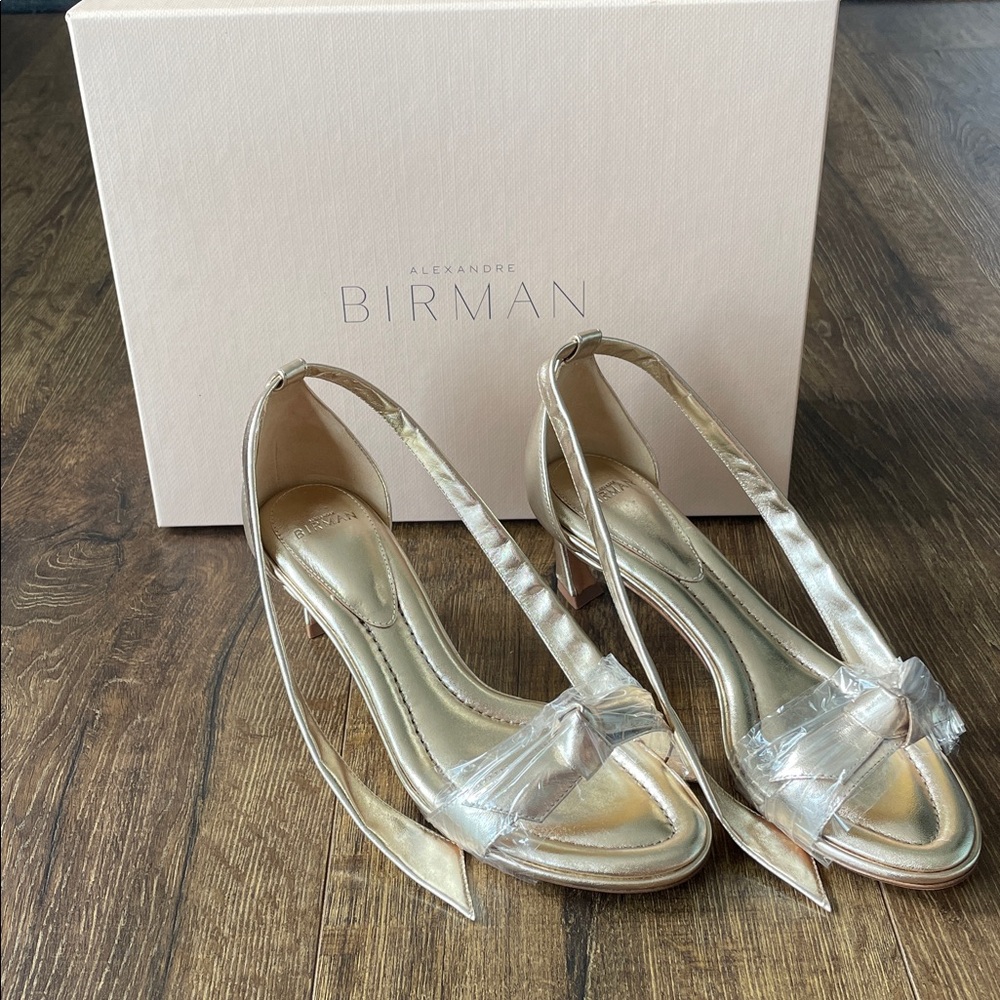 NWT Alexandre Birman Clarita Doppia Soletta 50mm soft metal golden heels